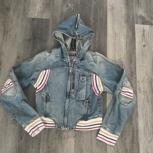 Allen B. Swhwartz- Adorable Vintage Distressed Denim Jacket w/Colorful Accents